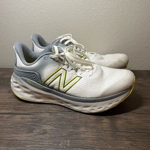 Great Condition New Balance MoreV3